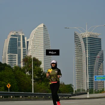 Runner Photo 6632373