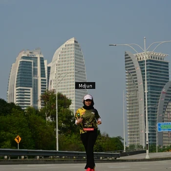Runner Photo 6632375