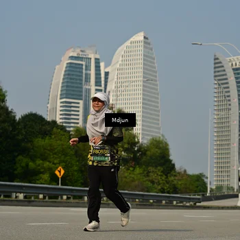 Runner Photo 6632418