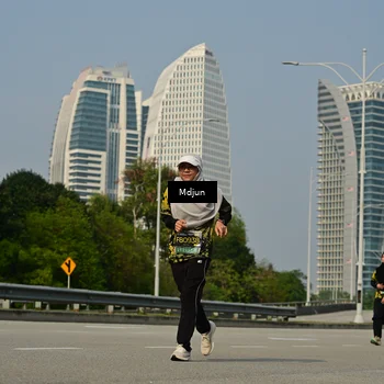 Runner Photo 6632419