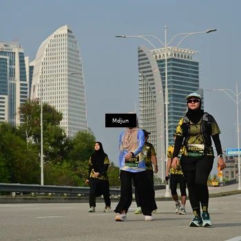Runner Photo 6632425