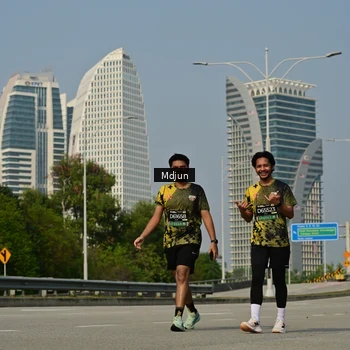 Runner Photo 6632475