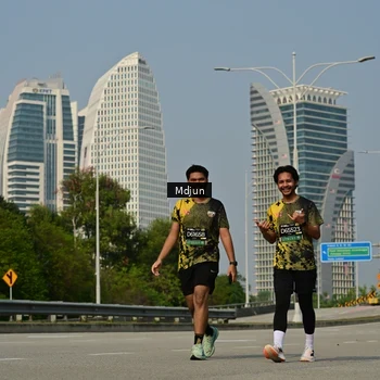 Runner Photo 6632476