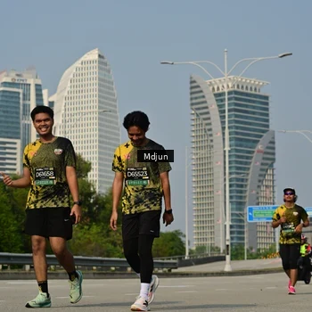 Runner Photo 6632493