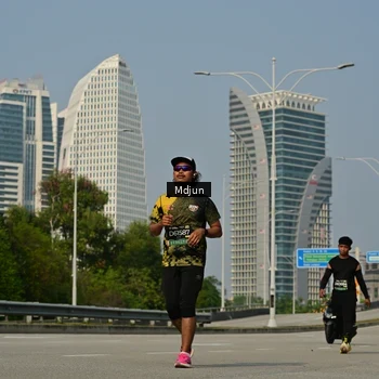 Runner Photo 6632496