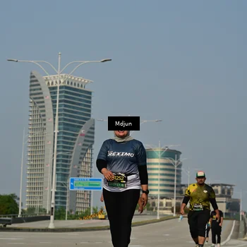 Runner Photo 6632535