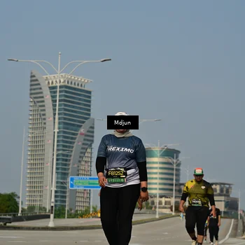 Runner Photo 6632537