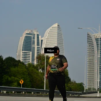 Runner Photo 6632543