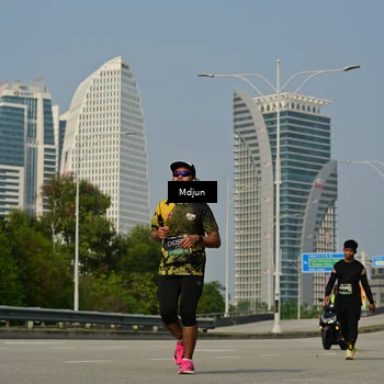 Runner Photo 6632568
