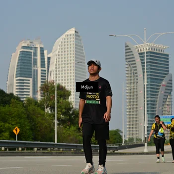 Runner Photo 6632575