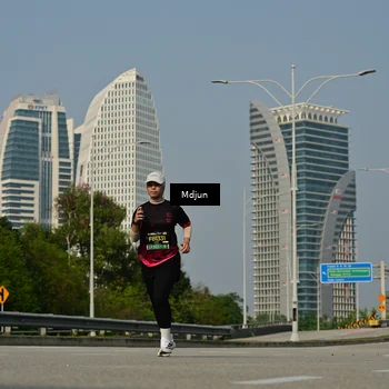 Runner Photo 6632660
