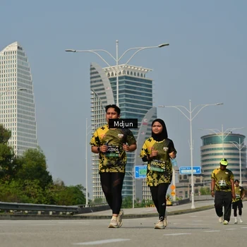 Runner Photo 6632689