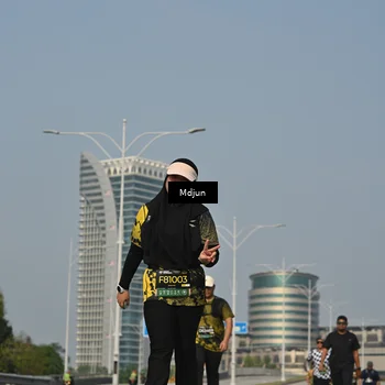 Runner Photo 6632733