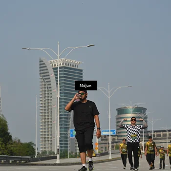 Runner Photo 6632755