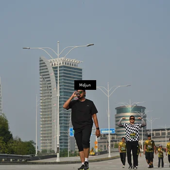 Runner Photo 6632760