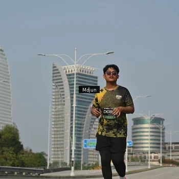 Runner Photo 6632812