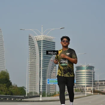 Runner Photo 6632813