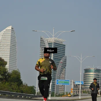 Runner Photo 6632876