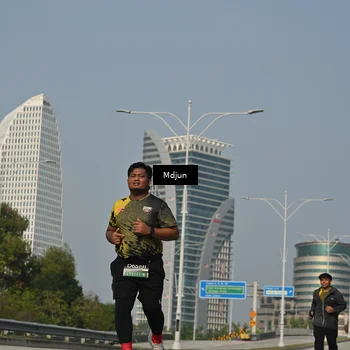 Runner Photo 6632882