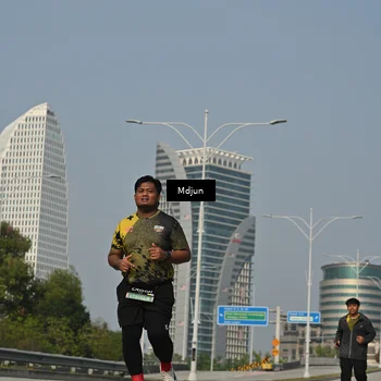 Runner Photo 6632885