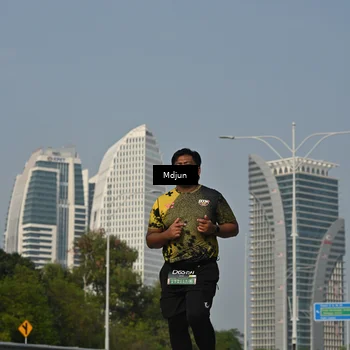 Runner Photo 6632887