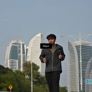 Runner Photo 6632895