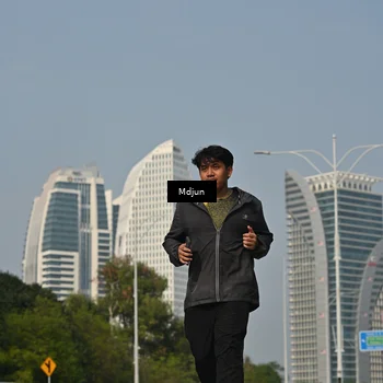 Runner Photo 6632899