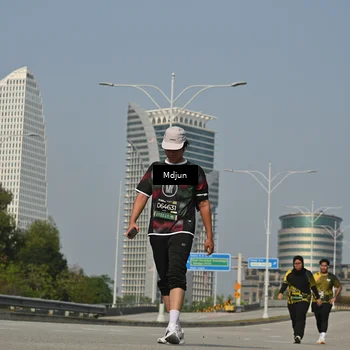 Runner Photo 6632911