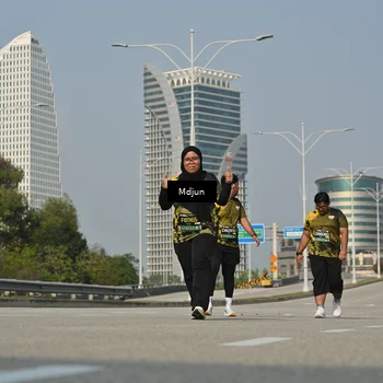 Runner Photo 6632914