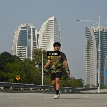Runner Photo 6633052