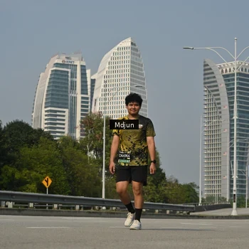 Runner Photo 6633054