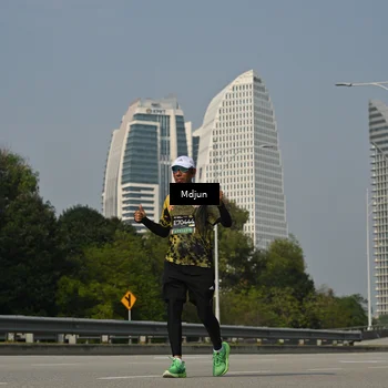 Runner Photo 6633071