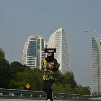 Runner Photo 6633118