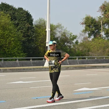 Runner Photo 6633131