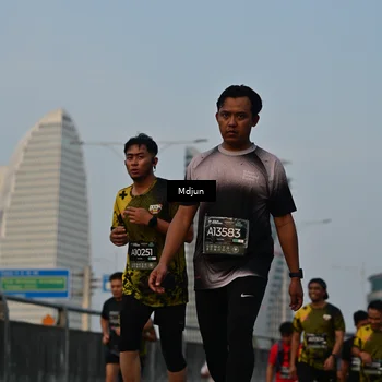 Runner Photo 6633261