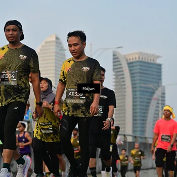 Runner Photo 6633275