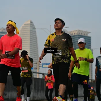 Runner Photo 6633279
