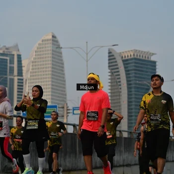 Runner Photo 6633296