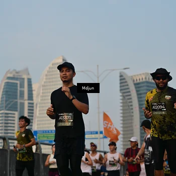 Runner Photo 6633317