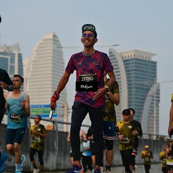 Runner Photo 6633407