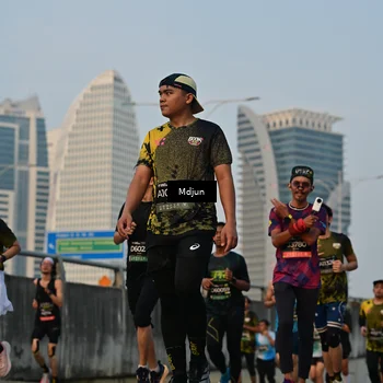Runner Photo 6633413