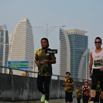 Runner Photo 6633447