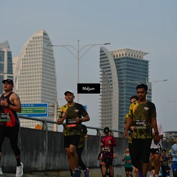Runner Photo 6633458