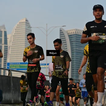 Runner Photo 6633463