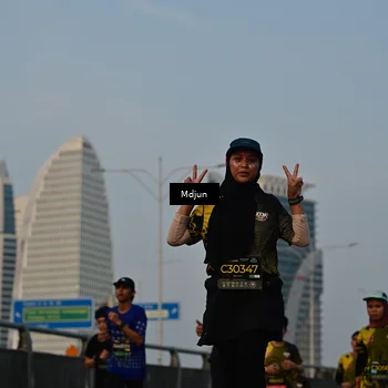 Runner Photo 6633471