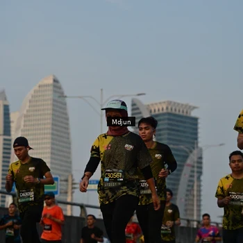 Runner Photo 6633484