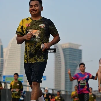 Runner Photo 6633492