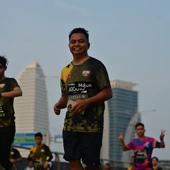 Runner Photo 6633495