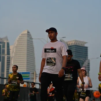 Runner Photo 6633515