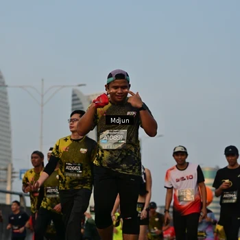 Runner Photo 6633525